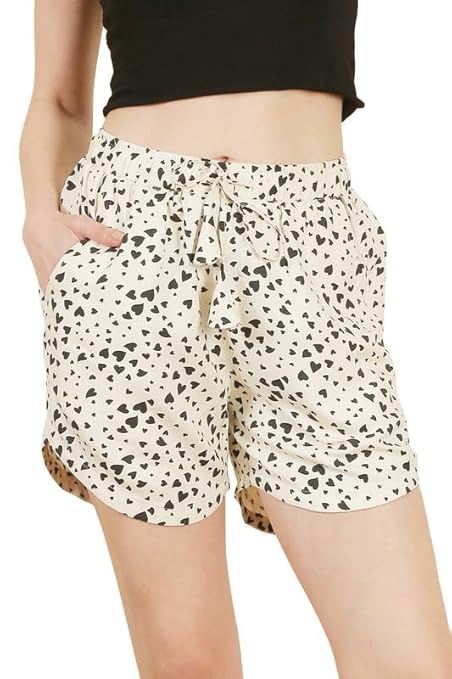 Women's Regular Shorts White black Heart